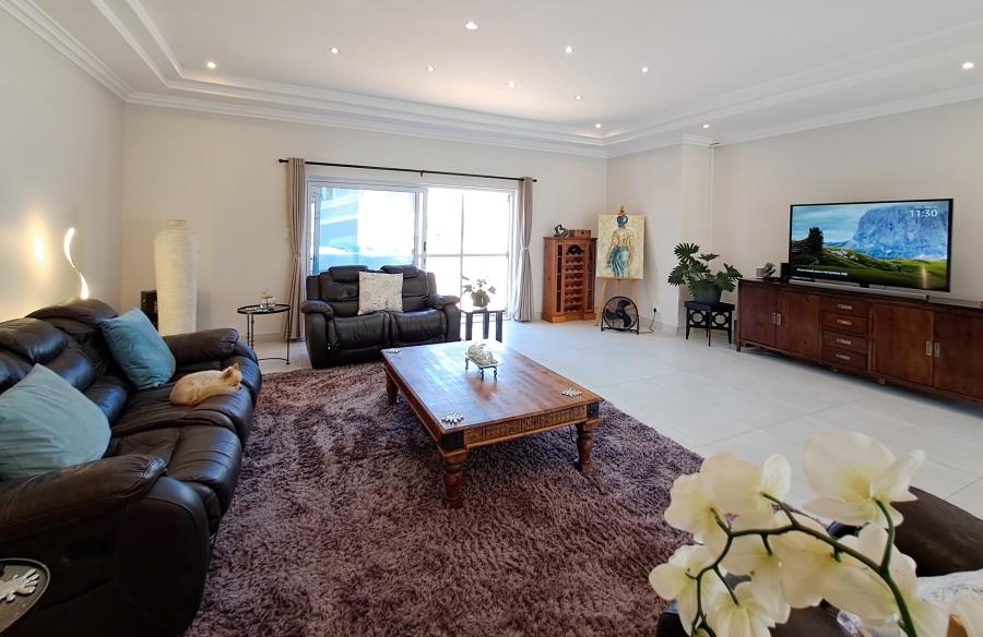 4 Bedroom Property for Sale in Steynsrust Western Cape